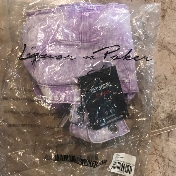 Liquor n Poker Lilac Acid Wash Crop Top size US 12 - Picture 6 of 6